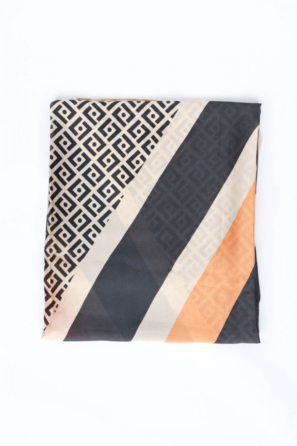 Patterned stole