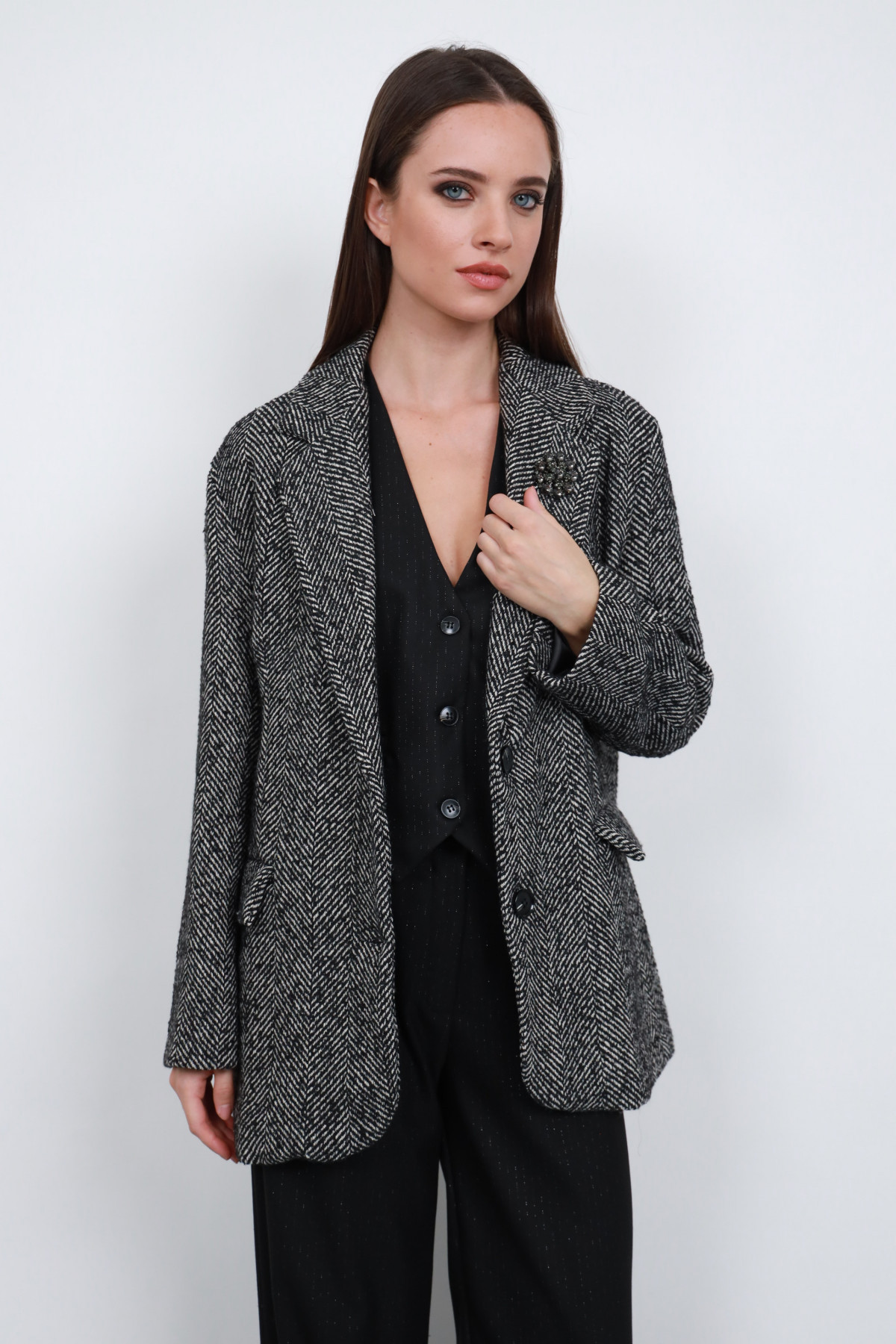 Broschenjacke