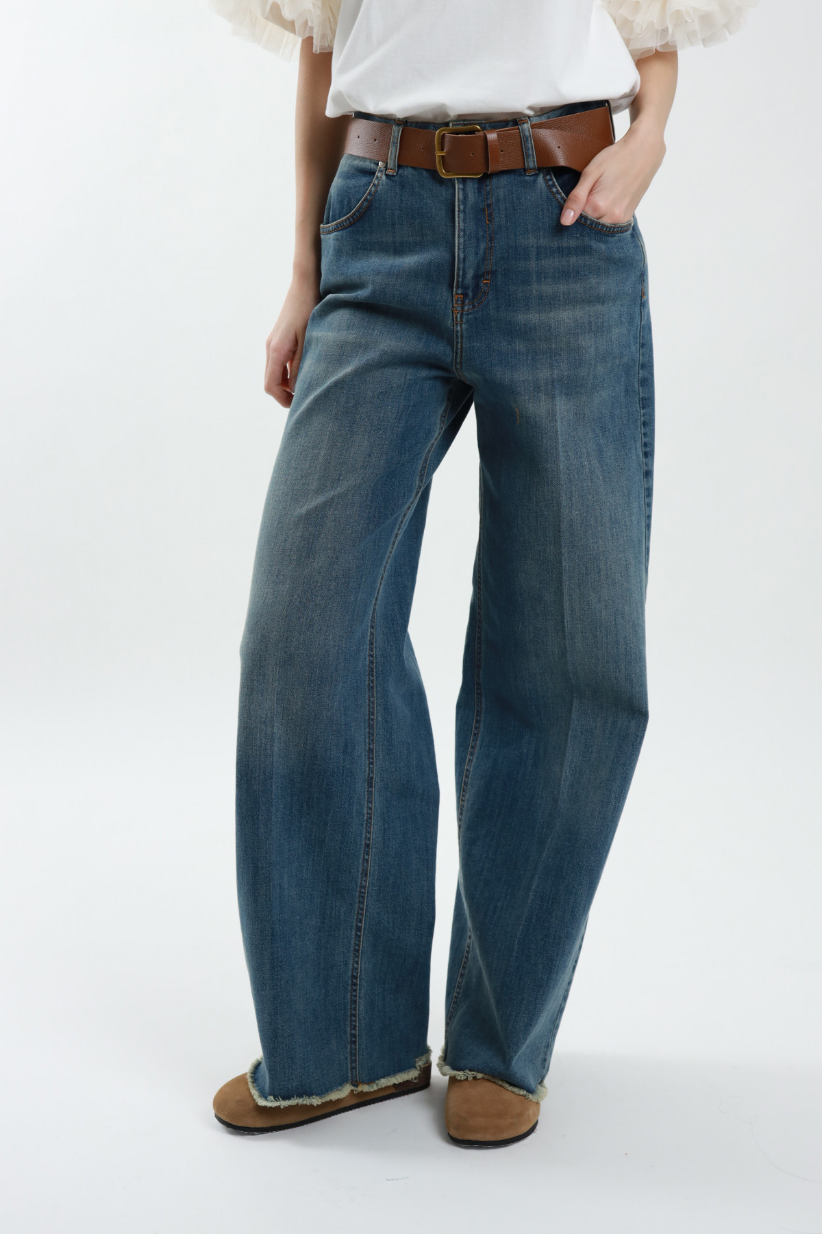 Jeans mit ausgefranstem Saum