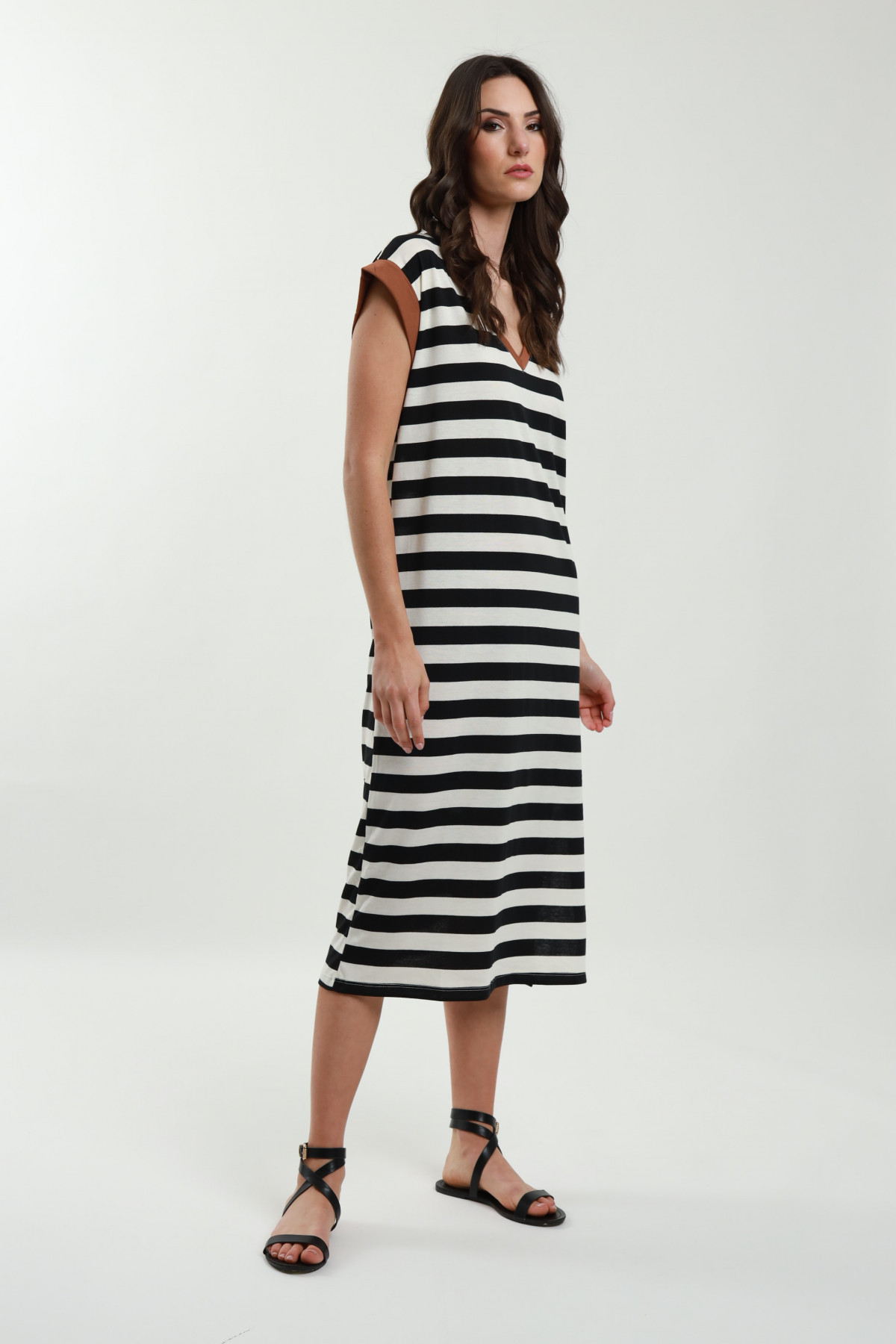 Striped dress with neckline
