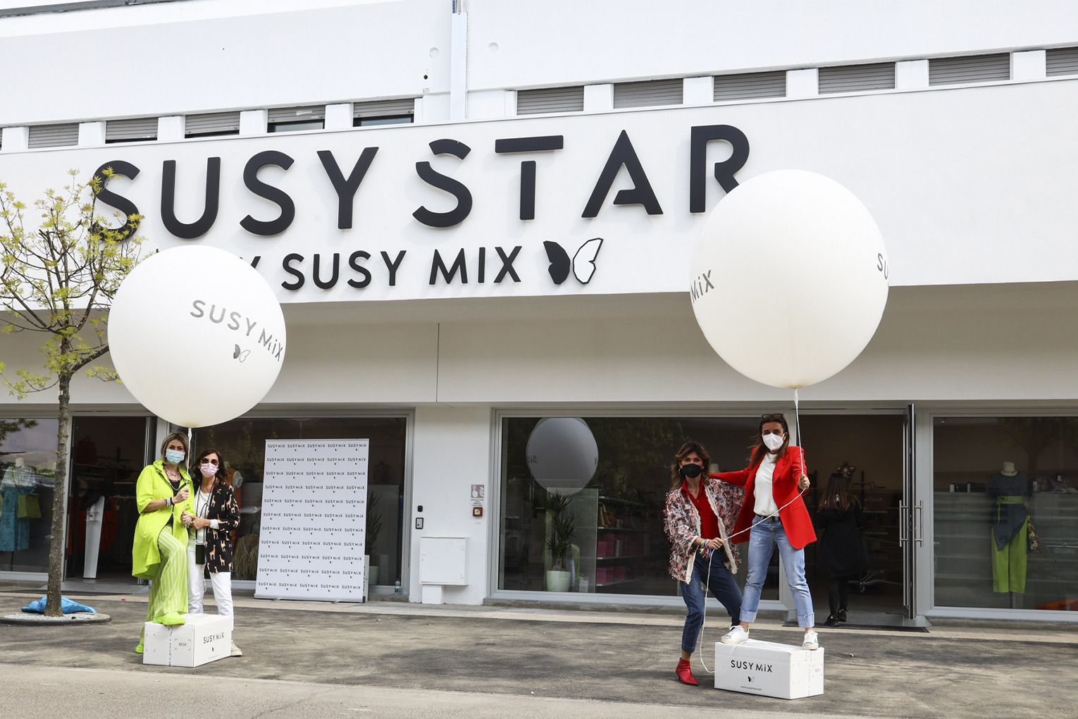 SUSY STAR: NEW OPENING